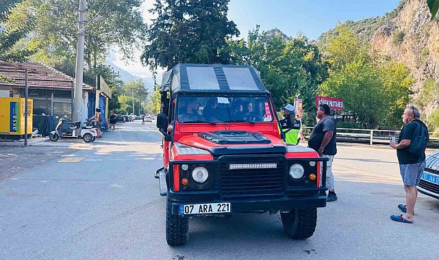 Antalya'da jandarmadan safari denetimi