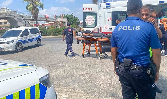 Antalya'da motosikletten düşen sürücü yaralandı