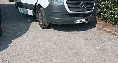 Antalya'da tur minibüsü şoförü aracında ölü bulundu