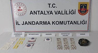 Antalya'da uyuşturucu operasyonunda çok sayıda madde ele geçirildi