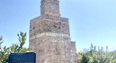 Antalya'nın simgesi Saat Kulesi'nin saati aylardır doğru zamanı göstermiyor