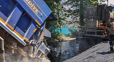 Antalya'da Oymapınar Barajı çevresindeki yolları asfaltlanıyor