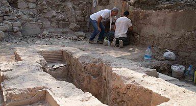 Antandros Antik Kenti kazılarında bin 600 yıllık vaftizhane ortaya çıkarıldı