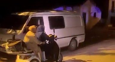 Aracı bozulan kadın vekil programına elektrikli bisikletle devam etti
