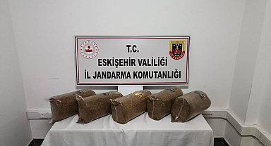 Araçta 25 kilogram kaçak tütünle yakalanan şüpheliye işlem yapıldı