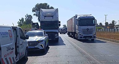 Arıza yapan tır D-400 Karayolu'nda trafiği kilitledi