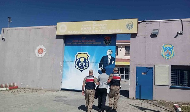 Arpaçay'da 22 suç kaydıyla aranan 1 kişi yakalandı