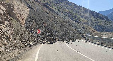 Artvin'in Yusufeli ilçesinde heyelan