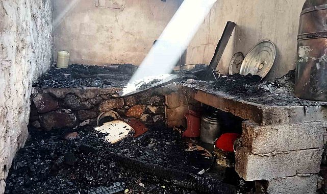 Aşkale'de korkutan yangın