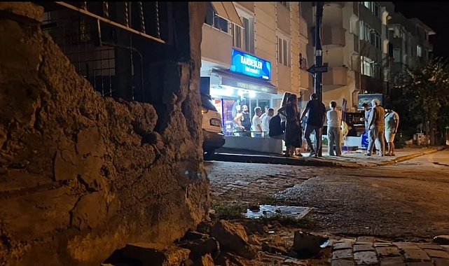 Avcılar'da alkollü sürücü tekel bayisine daldı: O anlar güvenlik kamerasında