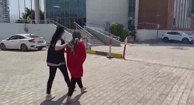 AVM'de 5 farklı mağazadan kıyafet ve ayakkabı çaldı