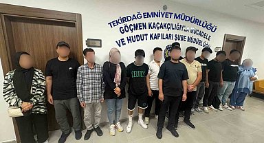 Avrupa'ya kaçmak için kamyonete özel bölme yapmışlar:19 düzensiz göçmen yakalandı