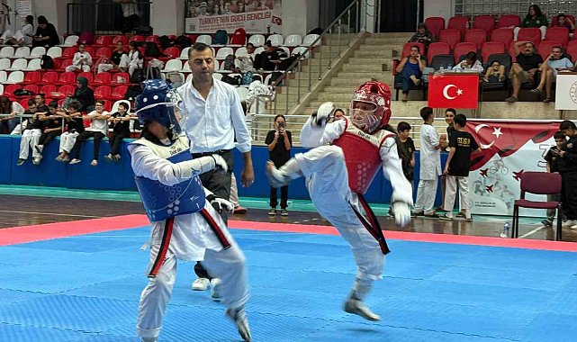 Aydın'da Minikler Taekwondo Şampiyonası İl Seçmeleri gerçekleştirildi