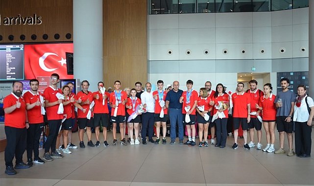Bakan Bak'tan özel sporcular için tebrik mesajı