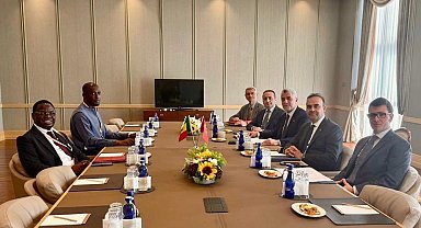 Bakan Bolat ve Bakan Kacır, Senegal Ticaret ve Sanayi Bakanı Diop ile bir araya geldi