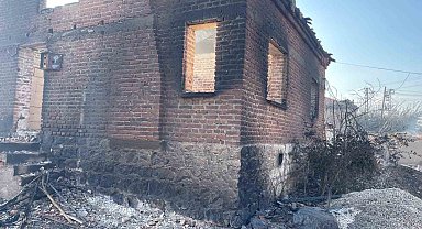Bakan Kurum açıkladı; Saçaklar köyünde 26'sı konut 43 yapı hasar gördü