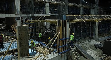 Bakan Kurum deprem bölgesinden çalışma görüntüleri paylaştı