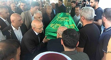 Bakan Şimşek'in ağabeyi Nazmi Şimşek Yalova'da toprağa verildi