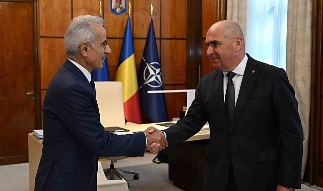 Bakan Uraloğlu, Romanya başbakanı ve ulaştırma bakanı ile görüştü