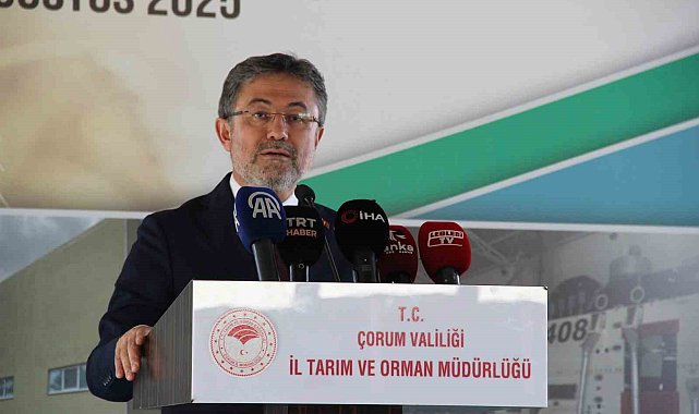 Bakan Yumaklı: "Tarımsal üretimin sürdürülebilir olmasını ve ürettiğimiz ürünlerin kaliteli, verimli olmasını sağlayacağız"