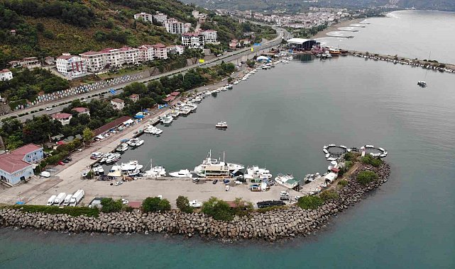 Balıkçılar 1 Eylül'ü iple çekiyor: 'Umudumuz hamsi'