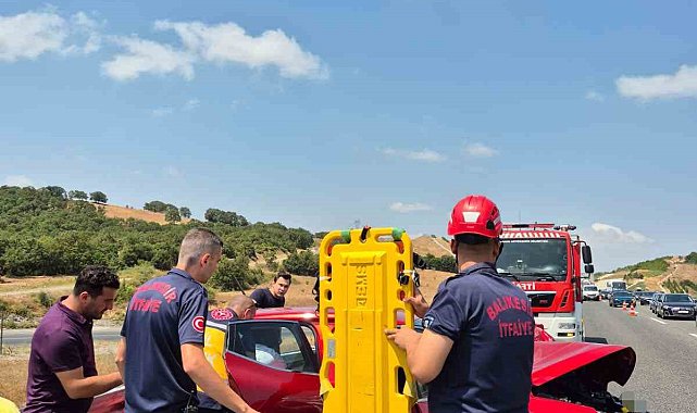 Balıkesir'de otoyolda zincirleme trafik kazası: 8 yaralı