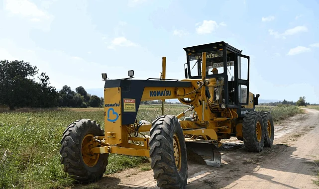 Balıkesir'de tarla ve zeytinlik yollarına büyük dokunuş