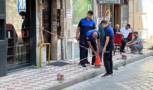 Balkondan düşen sıva parçaları korkuttu