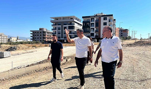 Başkan Akın Ergenekon Mahallesi'nde incelemelerde bulundu