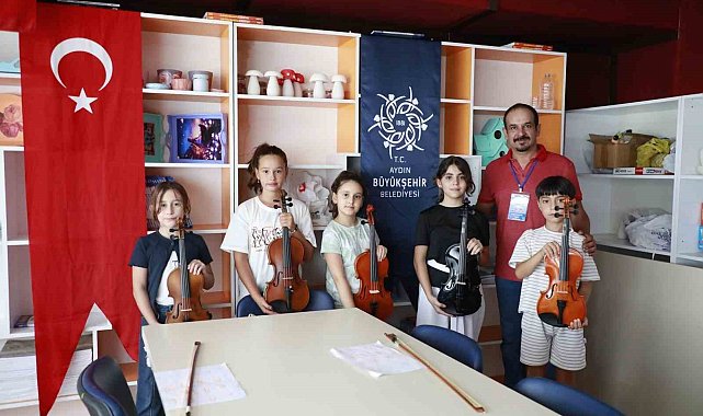 Başkan Çerçioğlu ile Aydınlı minikler keman öğreniyor