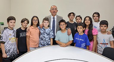 Başkan Kavuş'tan Meram Yaz Okulu öğrencilerine sürpriz ziyaret