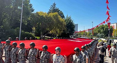 Başkentte 30 Ağustos Zafer Bayramı yürüyüşü