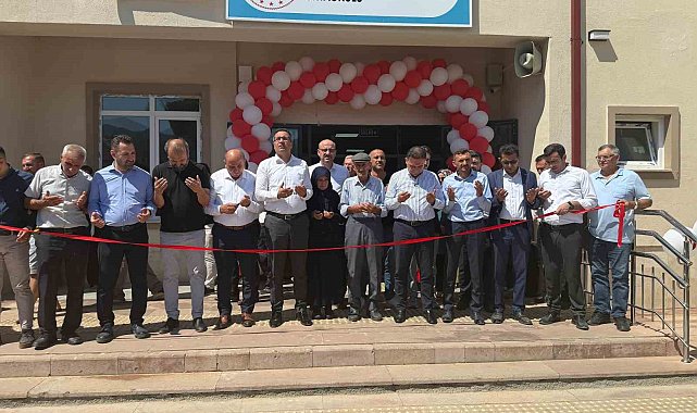 Baybatur, Sarıgöl ve Alaşehir'de üreticilerle buluştu, okul açılışı yaptı