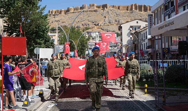 Bayburt'ta 30 Ağustos Zafer Bayramı coşkuyla kutlandı
