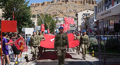 Bayburt'ta 30 Ağustos Zafer Bayramı coşkuyla kutlandı