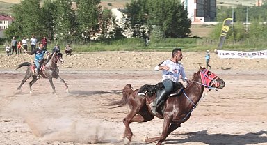 Bayburt'ta 'Atlı Cirit İl Birinciliği Müsabakaları' bugün başlıyor