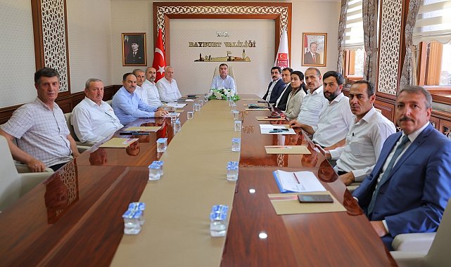 Bayburt'ta öğrenci yurtlarının durumları toplantıda değerlendirildi