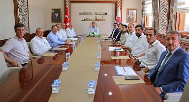 Bayburt'ta öğrenci yurtlarının durumları toplantıda değerlendirildi