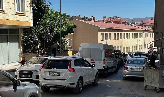 Bayburt'ta trafik çilesi sürüyor