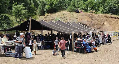 Bayburt'un Dövmekaya köyünde piknik şöleni düzenlendi
