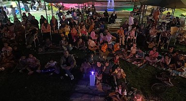 Bayırköy'de yaz akşamları açık hava sinemasıyla şenleniyor
