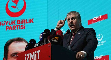 BBP lideri Destici: "İslam İşbirliği Teşkilatı yardımlarla harekete geçmeli, İsrail askeri müdahale ederse karşılık verilmeli"