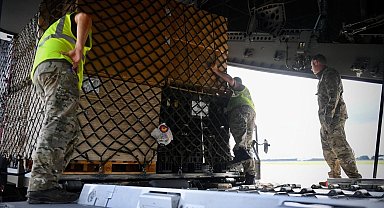 Belçika'dan Gazze'ye havadan yardım: 15 ton malzeme bırakıldı
