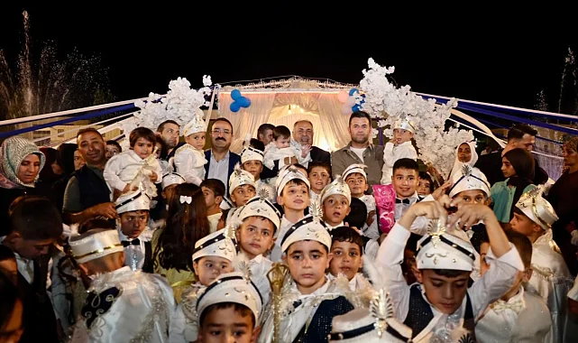 Belediyeden yetimlere toplu sünnet şöleni