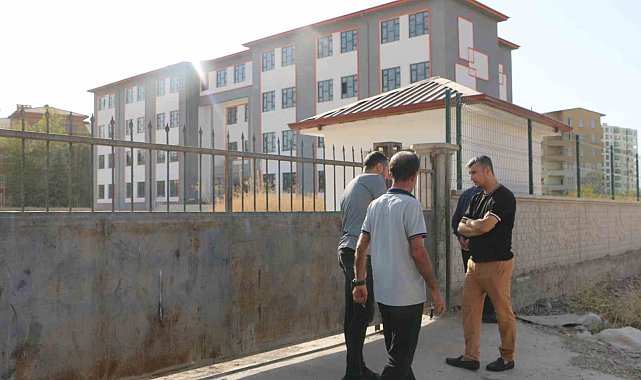 Belediyenin ruhsat vermediği okul, 2 yıldır açılamıyor