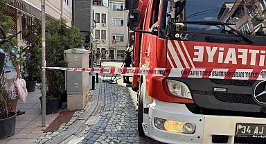 Beşiktaş'ta 3 katlı binada yangın paniği