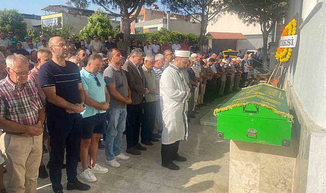 Bıçaklı saldırıda hayatını kaybeden taksi şoförü toprağa verildi