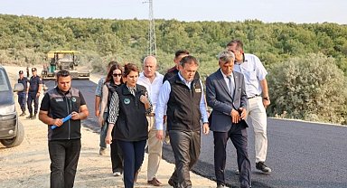 Bilecik'te köy yollarına asfalt serim çalışmaları yapılıyor