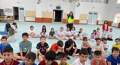 Bilecik'te minik öğrencilere trafikte temel davranış eğitimi