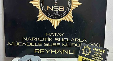 Bilgisayar fanı içerisinden uyuşturucu fışkırdı